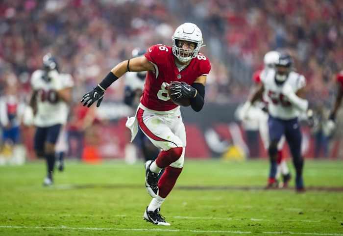 Arizona Cardinals TE Zach Ertz catches touchdown pass